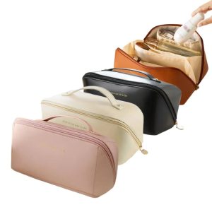 ΝΕΣΕΣΕΡ ΚΑΛΛΥΝΤΙΚΩΝ WASHBAG 25x26x12cm VC2826 VIOSARP - Image 1